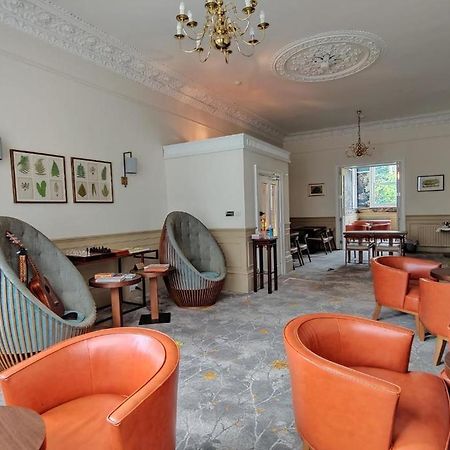 Blue Bells Hotel Лондон Екстериор снимка