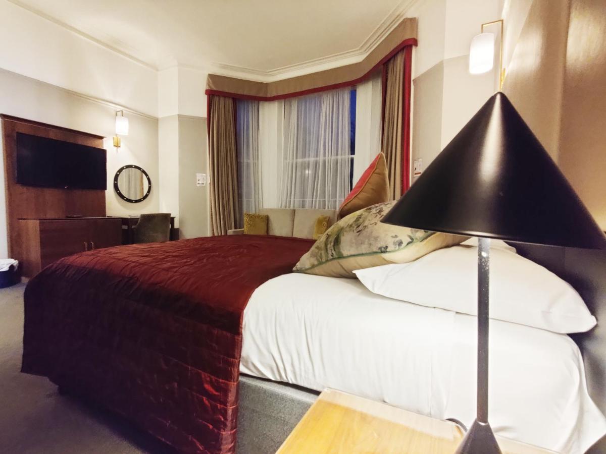 Blue Bells Hotel Лондон Екстериор снимка