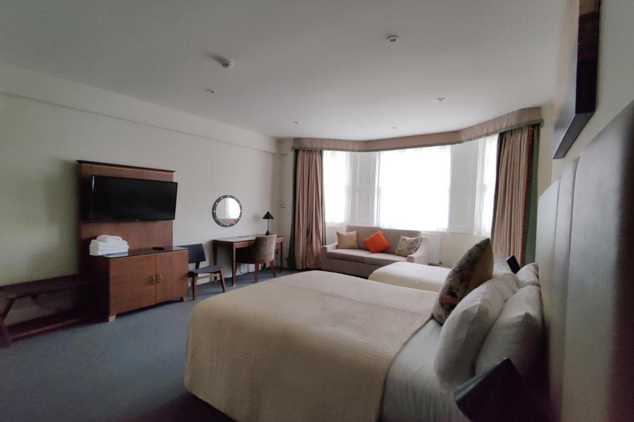Blue Bells Hotel Лондон Екстериор снимка